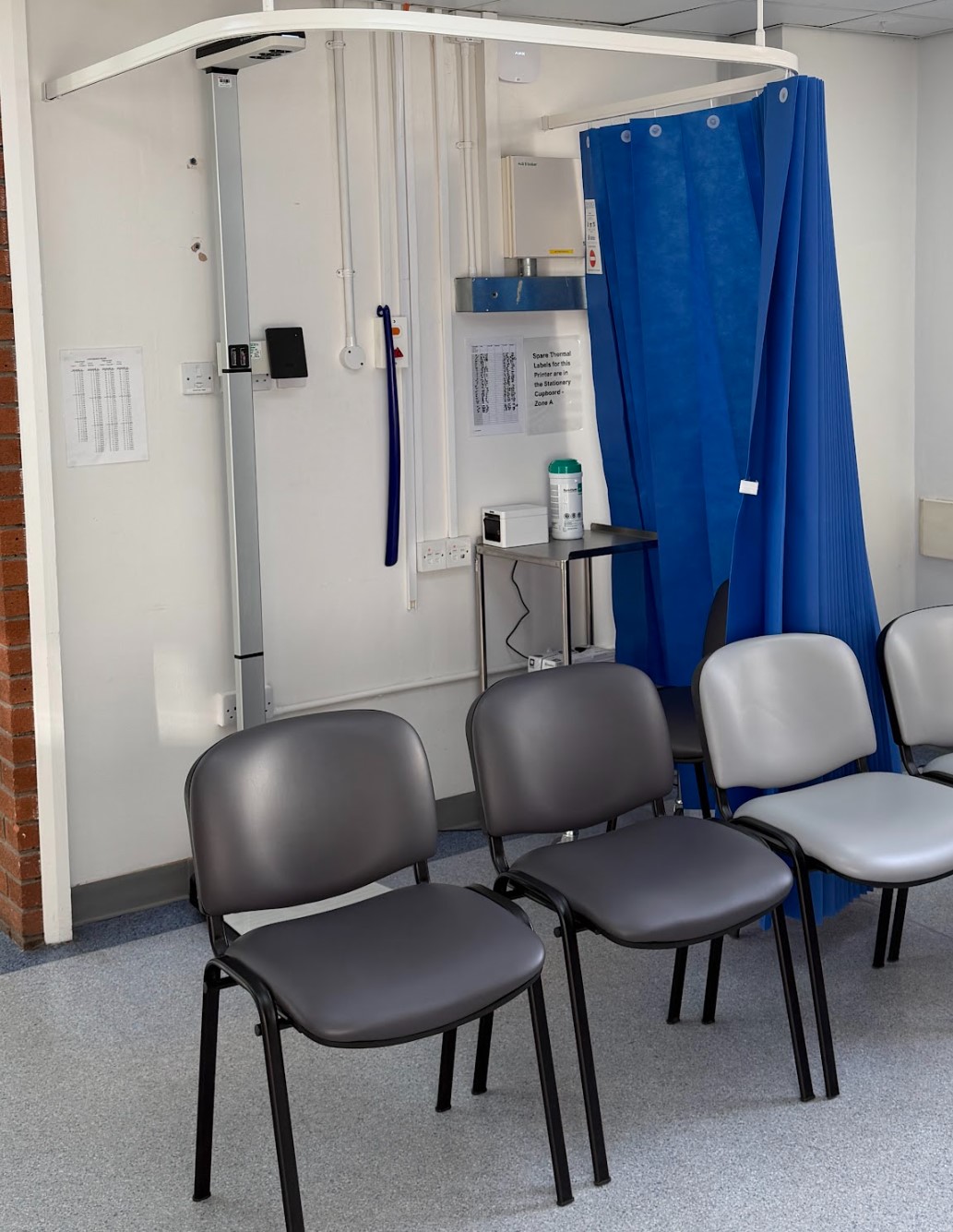 subwaiting area